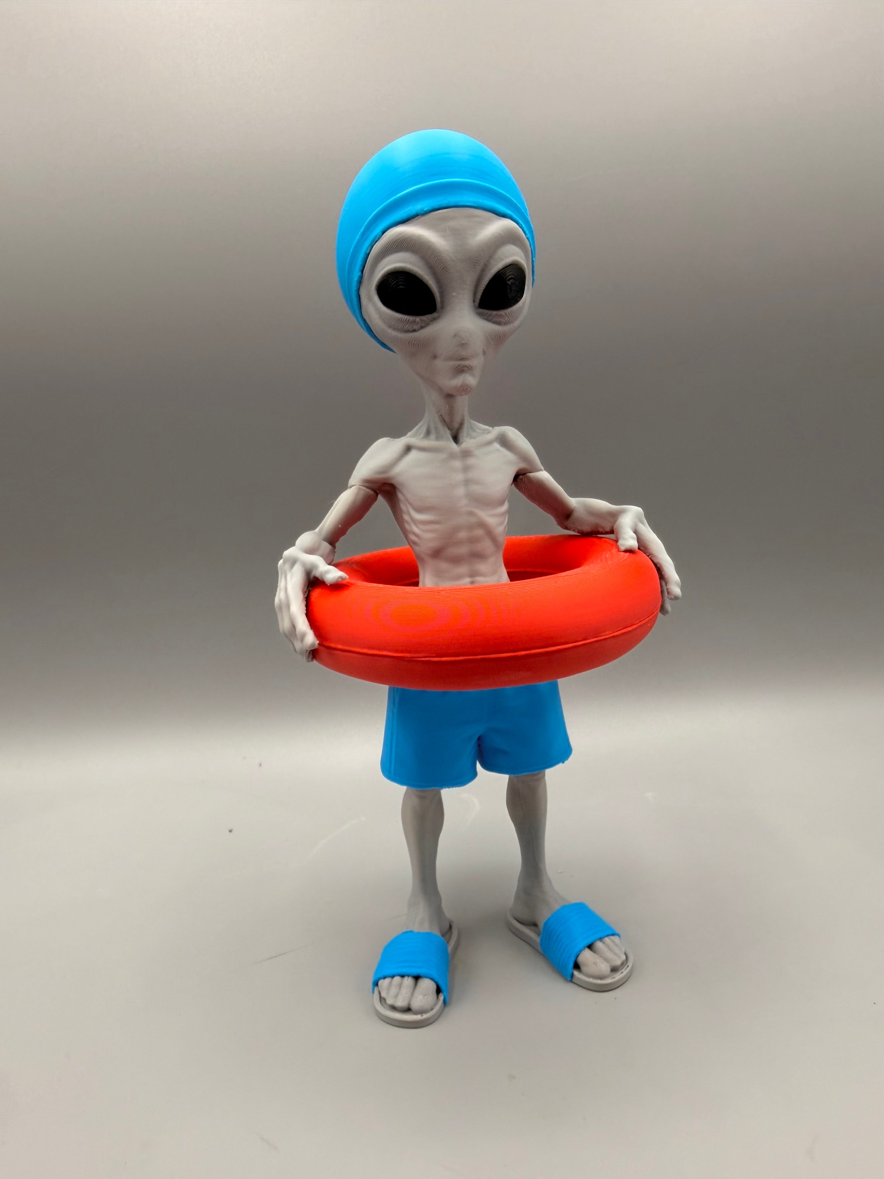 First Contact – Beach Alien