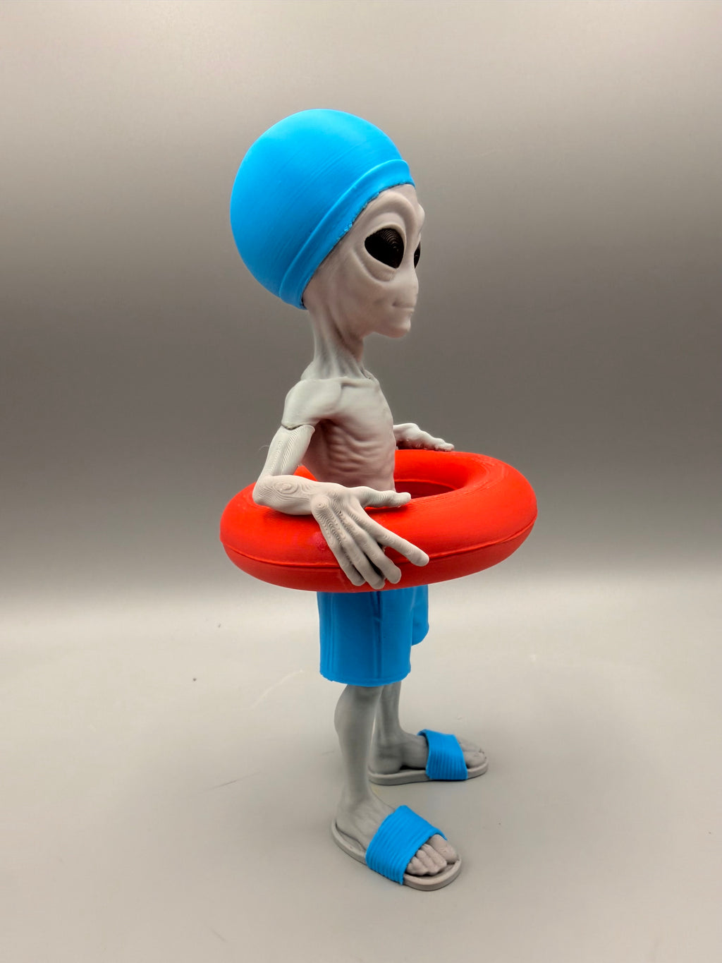 First Contact – Beach Alien