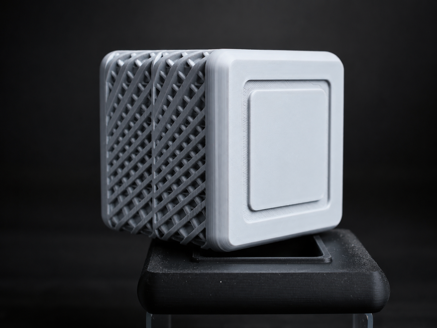Qube · Planter