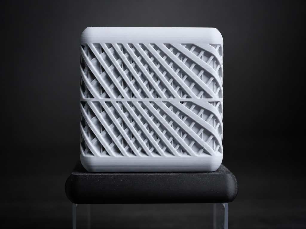Qube · Planter