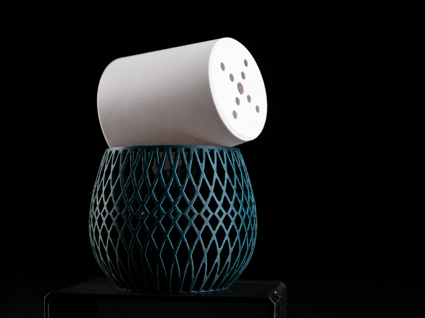 Maia • Planter