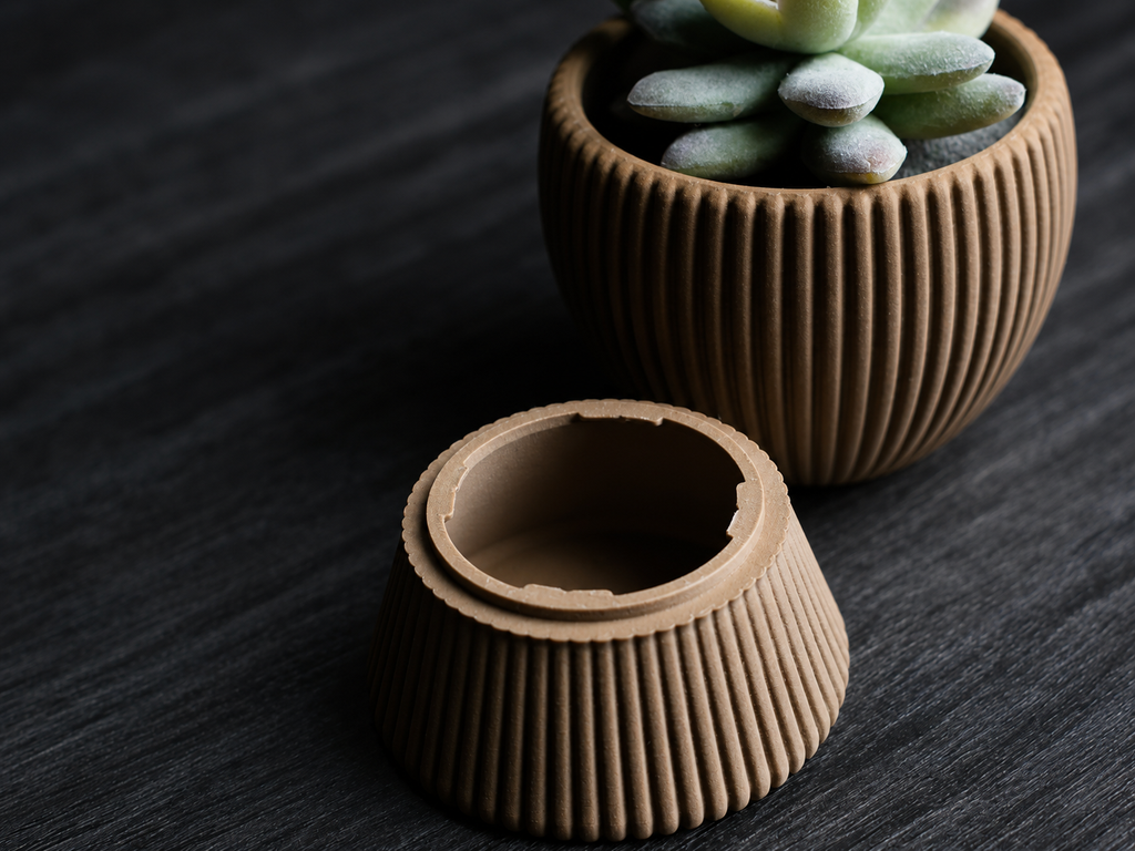 Tundra · Planter