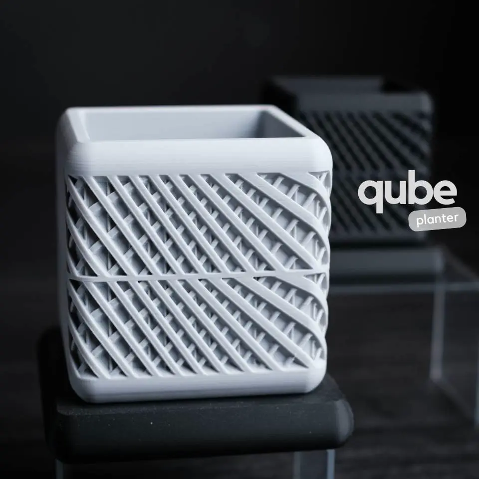 Qube · Planter